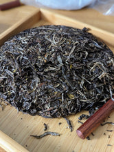 Load image into Gallery viewer, AYT_LungVaiDark2022_flakedoff