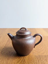 Load image into Gallery viewer, AYT_teapot_Quynh_front.jpg