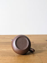 Load image into Gallery viewer, Arch_Clay_Teapot_Quynh_base