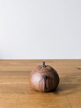 Load image into Gallery viewer, PumpkinTeapot_5_Quynh_back